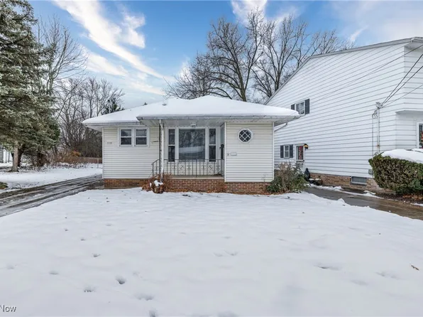 110 Talbot Dr, Bedford, OH 44146