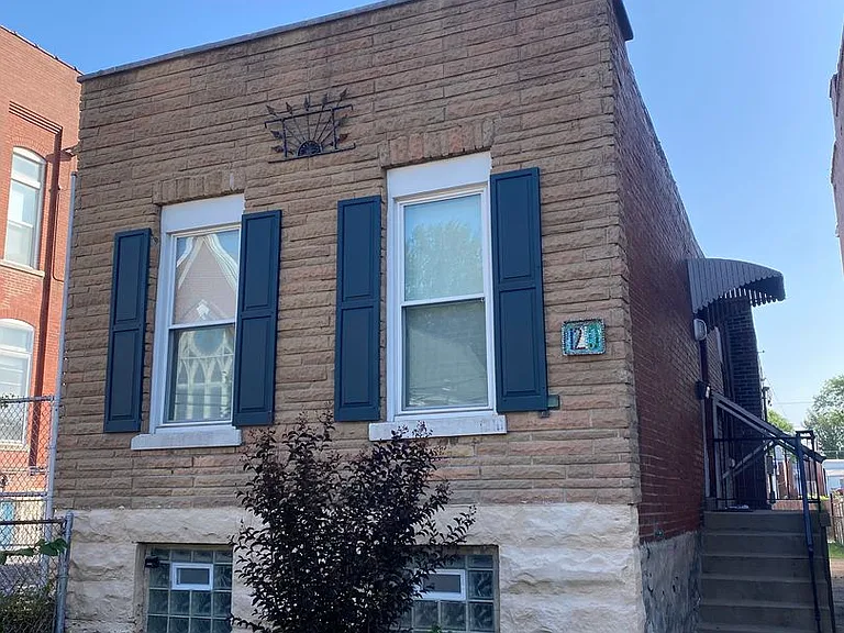 1210 S Boyle Ave — Photo 18