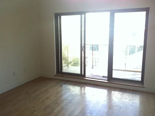 Rented by David Francis New York LLC | media 14