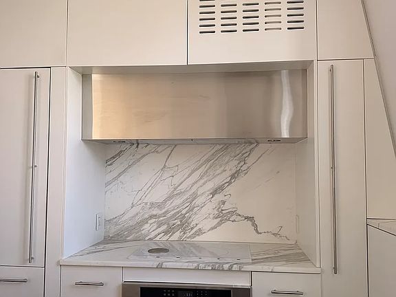 4th image of 369 Bleecker St #Penthouse