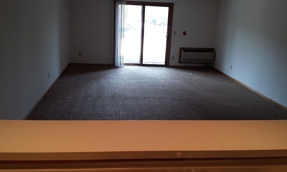 Tennyson Heights Apartments 37103714 Packers Ave Madison WI Zillow