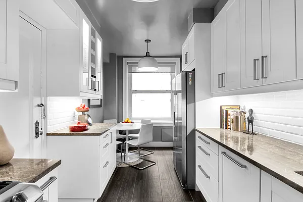 Sold by Dwell Residential Inc | media 3