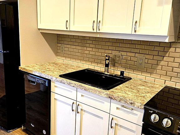 2nd image of 3801 Canterbury Rd Unit 703