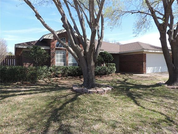 2nd image of 6225 Twin Oaks Dr