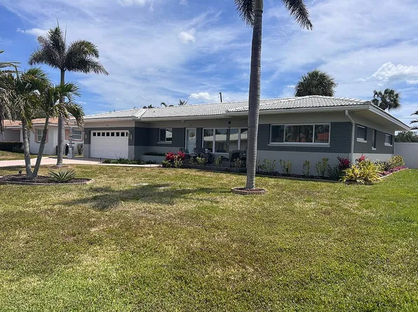 106 19th St, Belleair Beach, FL 33786