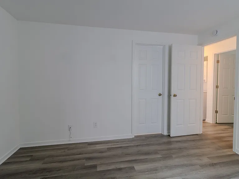 The Tides 1510 Veterans Dr — Photo 35
