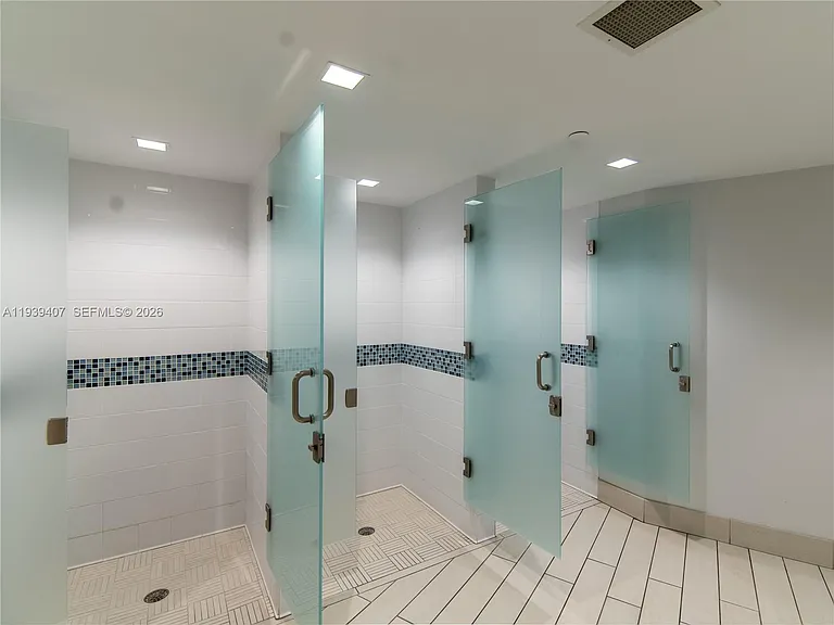 2500 Parkview Dr #2517 — Photo 47