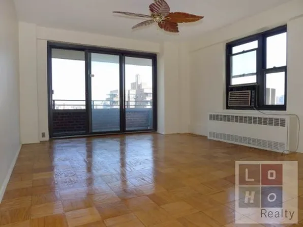 208 East Broadway image 1 of 8