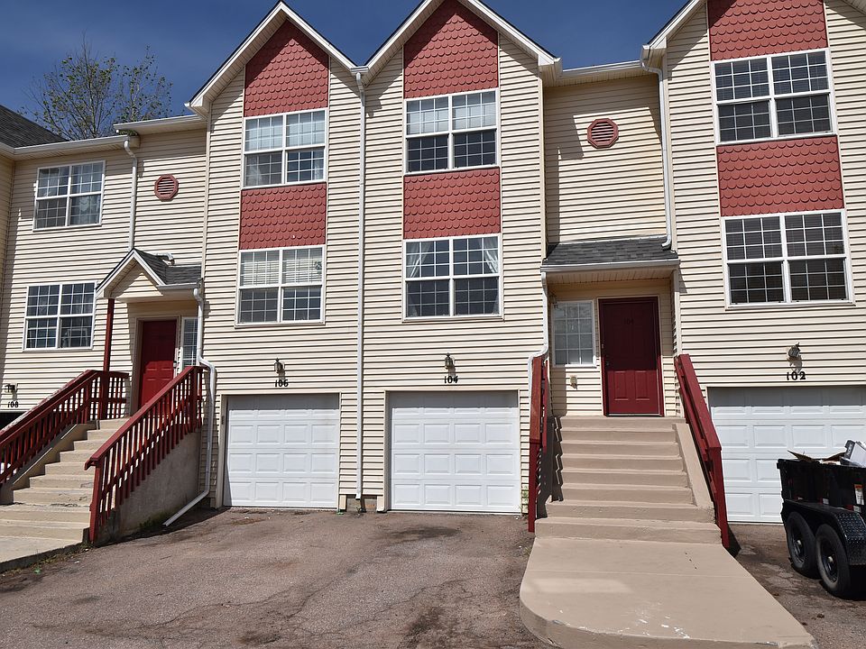 1st image of 104 Vale St
