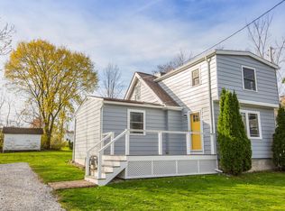 1061 Orchard Ave, Aurora, OH 44202