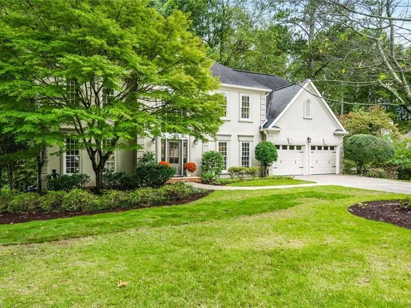 861 Chestnut Lake Dr NE, Marietta, GA 30068