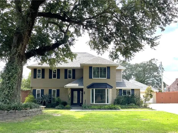 106 Brentwood Dr, Belle Chasse, LA 70037