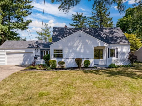 6589 Solon Blvd, Solon, OH 44139