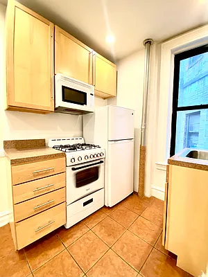 Rented by City & Suburban | media 32