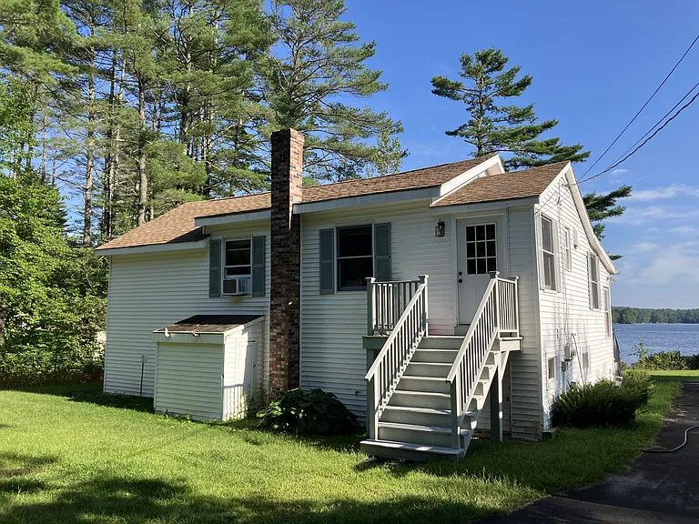 37 Westwood Rd — Photo 4