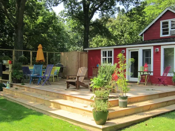 https://photos.zillowstatic.com/fp/8d0b30148fad18903830469ef9eca3d5-p_e.webp