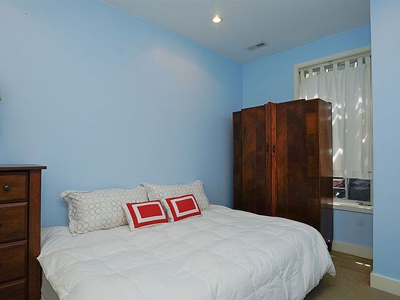 5th image of 1738 Lombard St #Fs