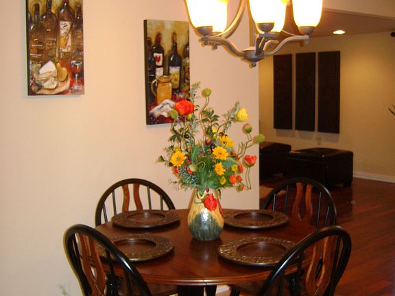5th image of 2831 Little John Dr