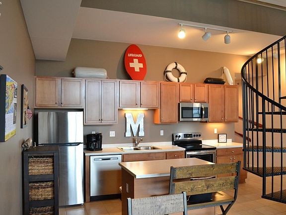 4th image of 401 W Shoreline Dr Unit 324