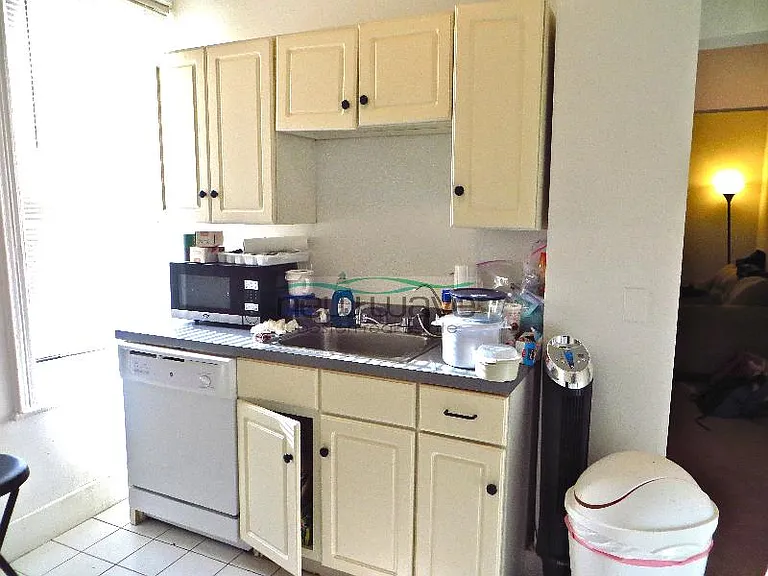 218 Hemenway St #1 — Photo 4