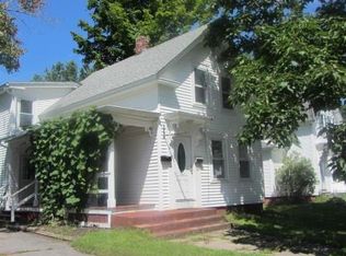 27 Crowhill Rd, Rochester, NH 03868