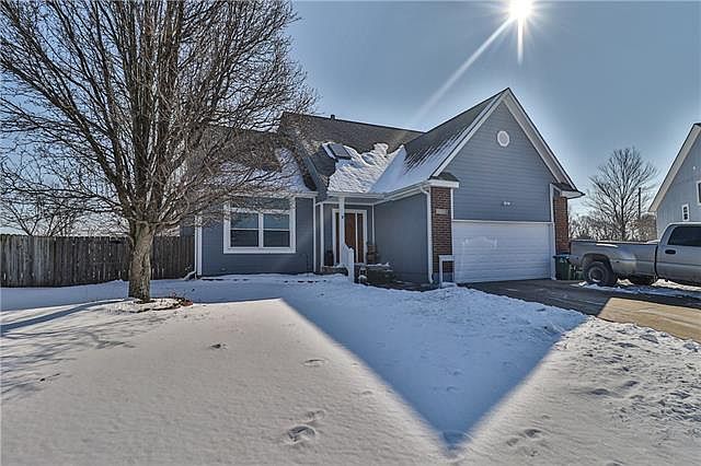 1st image of 1213 SE Timbercreek Dr