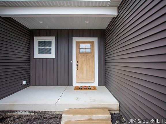 3rd image of 8367 Bauerridge Ave