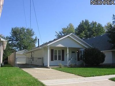 319 Franklin Ave, Elyria, OH, 44035