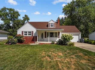 38 Skyline Dr, Canfield, OH