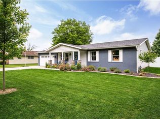 1013 N Henrietta St, Effingham, IL 62401
