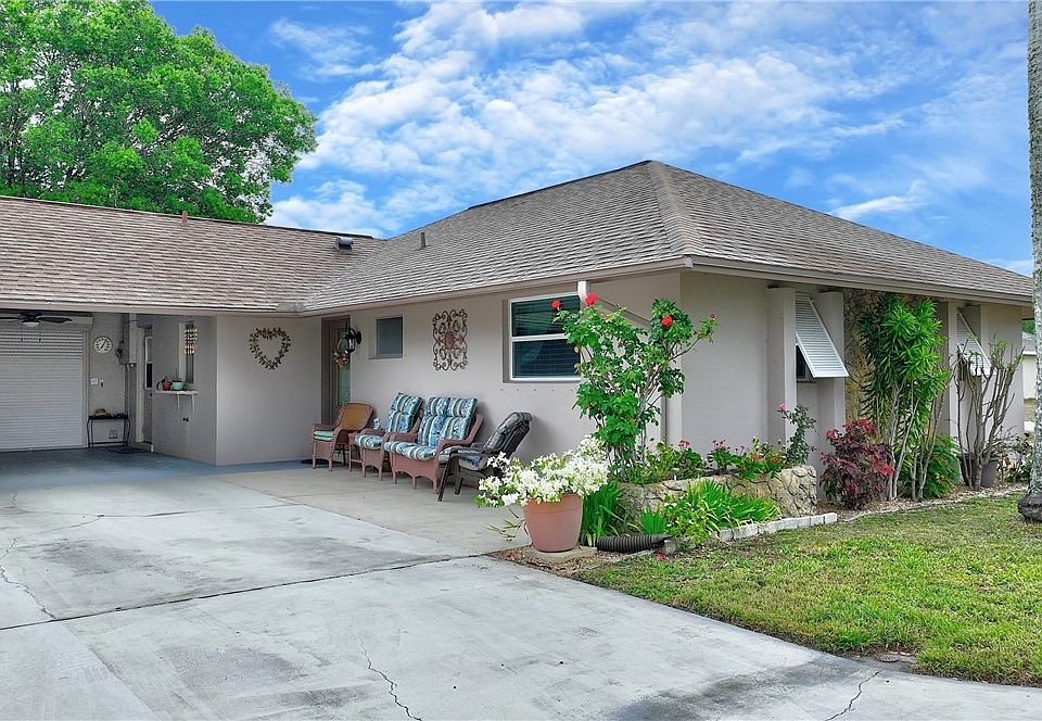 1st image of 219 Oaklawn Ct