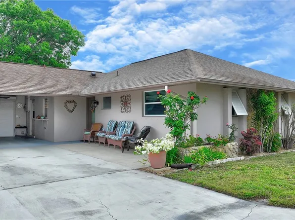 219 Oaklawn Ct, Lehigh Acres, FL 33936