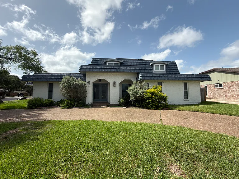 5502 Sarazen Dr — Photo 2