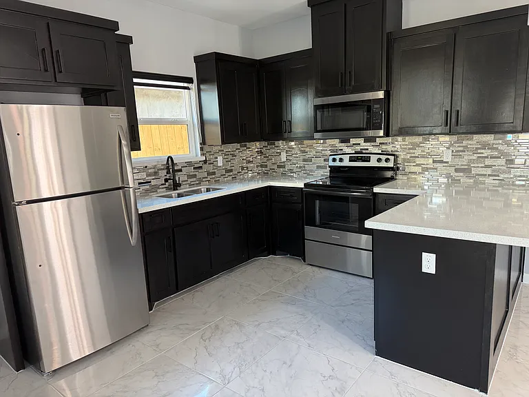 508 N Emerald Ave #1 — Photo 19