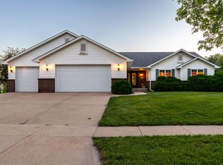 4001 Wembley Ave, Ames, IA 50010
