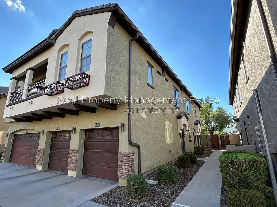 2725 E Mine Creek Rd #2248