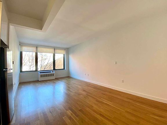 3rd image of 316 Bergen St #303