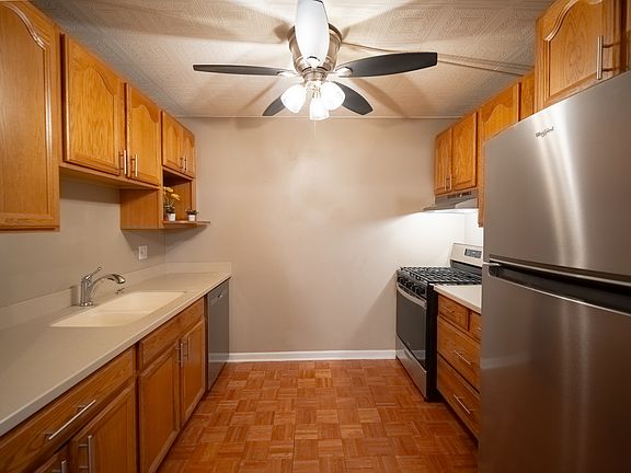 5th image of 144 E Bailey Rd APT G