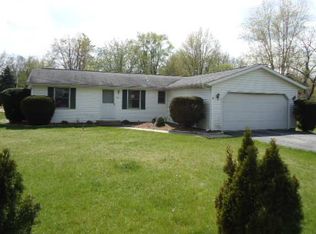 304 Washington St, Howe, IN 46746