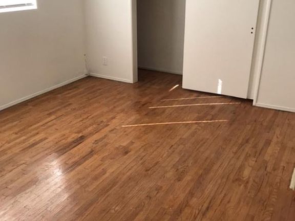 5th image of 11513 Wyoming Ave