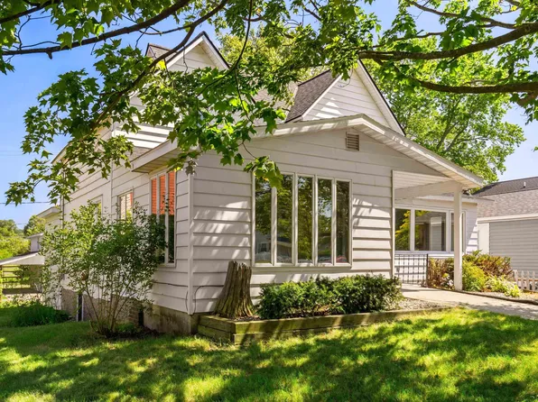 123 S Benzie Blvd, Beulah, MI 49617