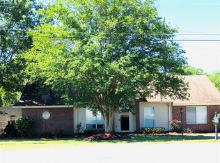 33 Cattail Curv, Millbrook, AL 36054