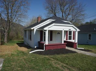 27 Snider Dr, Cloverdale, VA 24077