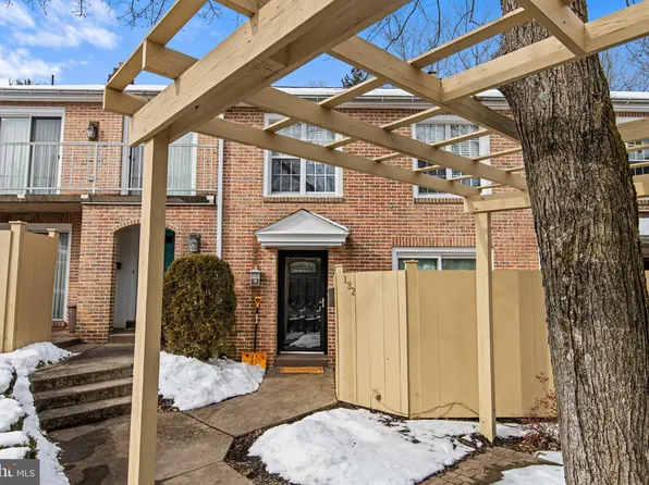 132 Medinah Dr, Reading, PA 19607