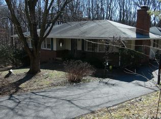 1313 Somerset Ct, New Windsor, MD 21776