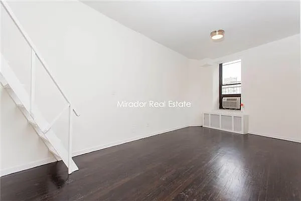 Rented by Mirador Real Estate | media 10