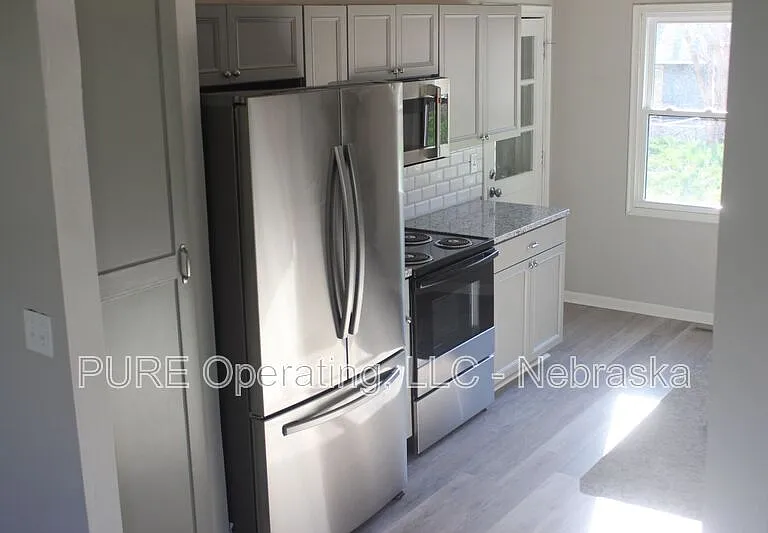 670 S 69th St — Photo 10