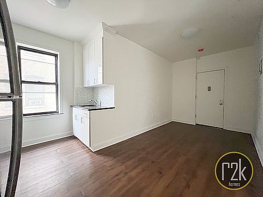 3rd image of 41-16 51st St #5G