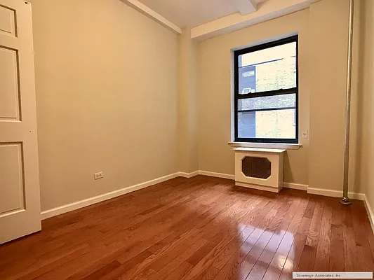 Rented by Sovereign Associates | media 17