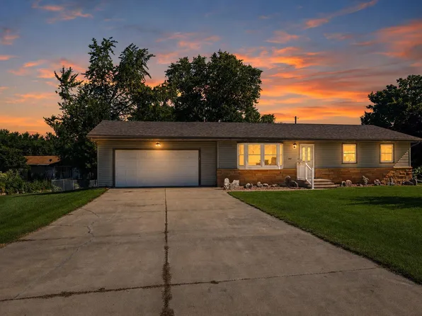 403 Jane St E, Morristown, MN 55052
